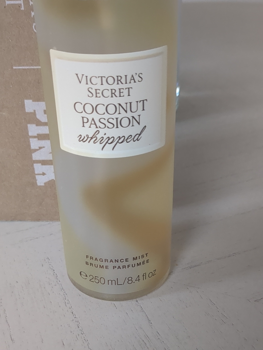 New Victoria's Secret Coconut Passion Whipped fragrance mist 250ml 8.4 oz - Picture 2 of 3